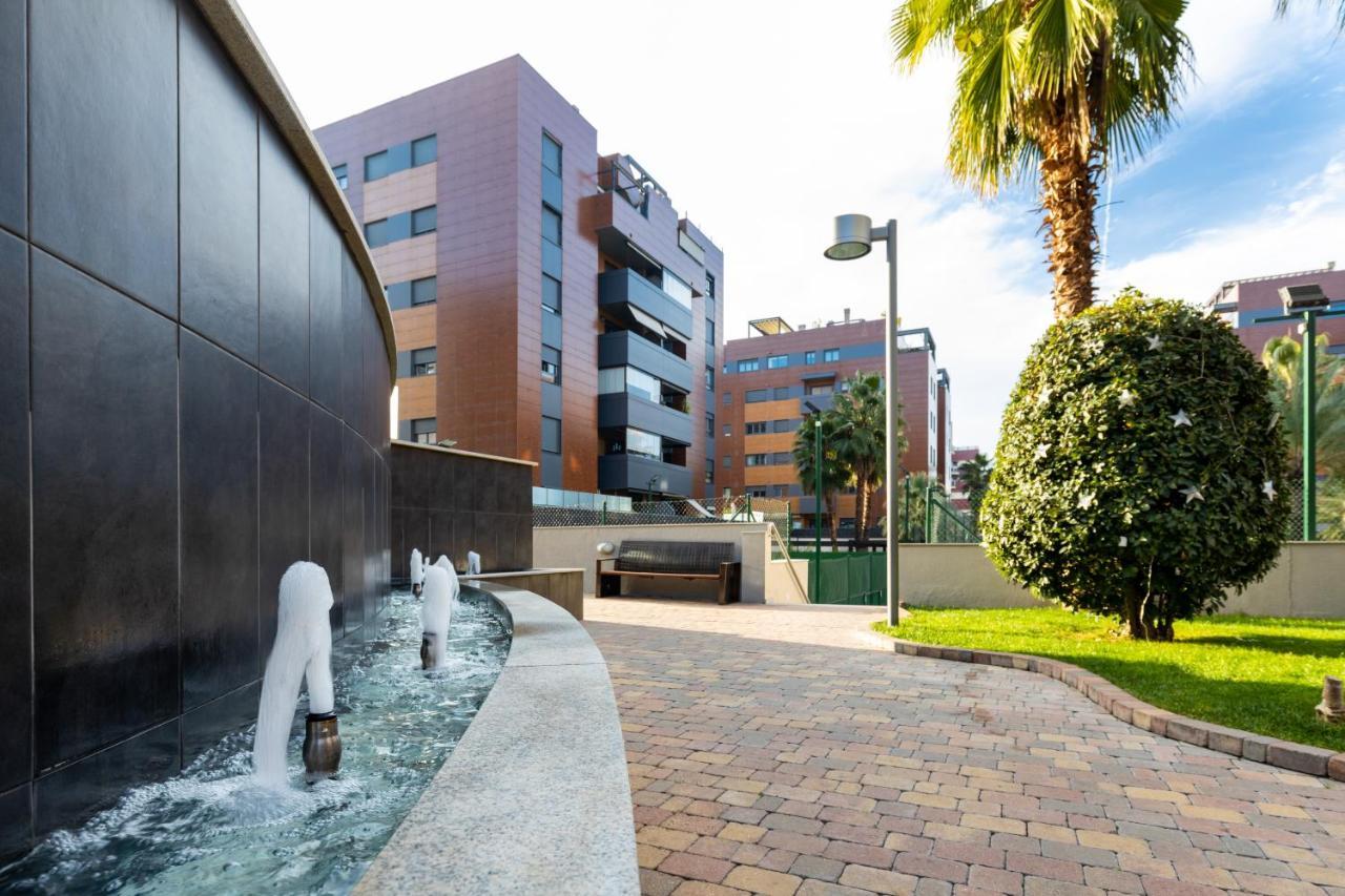 Apartamento Forum-Ciencias Con Piscina, Gym & Parking غرناطة المظهر الخارجي الصورة
